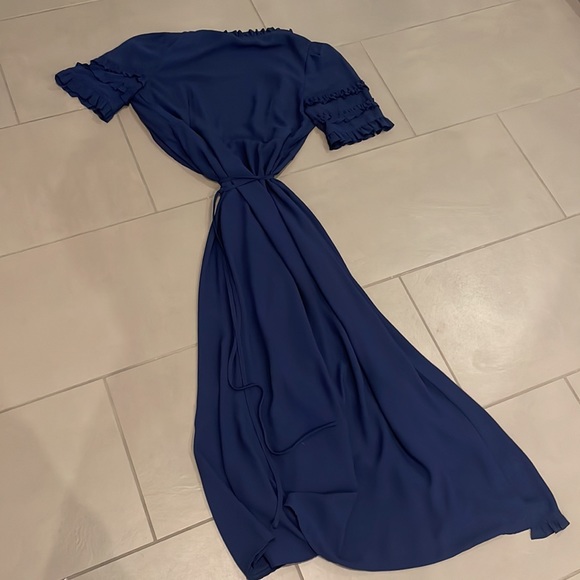 Modern Citizen Navy Wrap Dress. Size Medium. - Picture 4 of 4